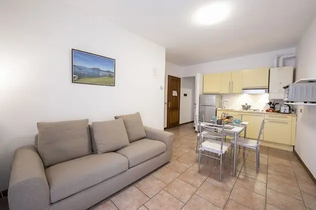 Standard Apart Daire, 1 En Büyük (King) Boy Yatak ve Çekyat (Casa Dolce Casa Stresa 50mt from lake)