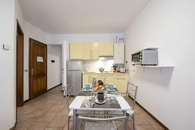 Standard Apart Daire, 1 En Büyük (King) Boy Yatak ve Çekyat (Casa Dolce Casa Stresa 50mt from lake)