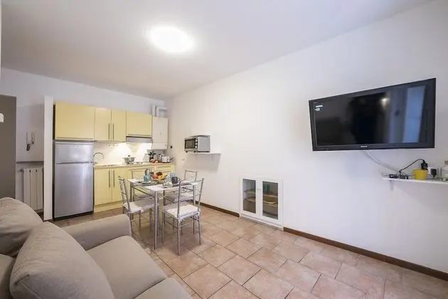 Standard Apart Daire, 1 En Büyük (King) Boy Yatak ve Çekyat (Casa Dolce Casa Stresa 50mt from lake)