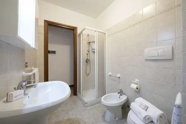 Standard Apart Daire, 1 En Büyük (King) Boy Yatak ve Çekyat (Casa Dolce Casa Stresa 50mt from lake)