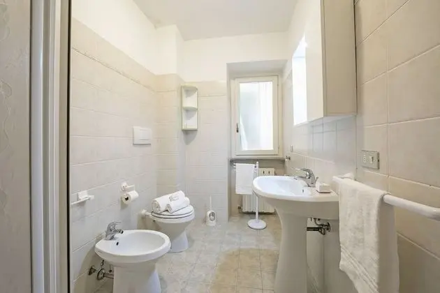 Standard Apart Daire, 1 En Büyük (King) Boy Yatak ve Çekyat (Casa Dolce Casa Stresa 50mt from lake)
