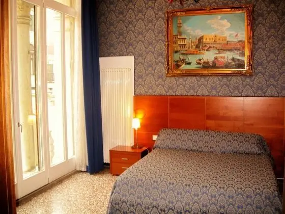 Deluxe Oda, Balkon, Kanal Manzaralı