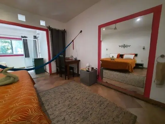 Standard Oda, 1 En Büyük (King) Boy Yatak (with AC)