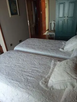 Tek Büyük Yataklı Oda (Azul)