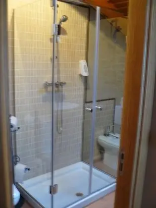 Tek Büyük Yataklı Oda (Azul)