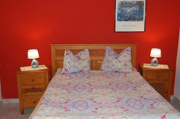 Ev, 3 Yatak Odası, Engellilere Uygun, Sigara İçilebilir