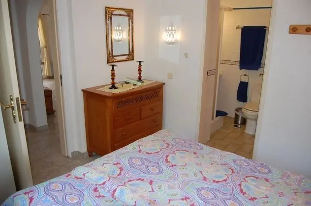 Ev, 3 Yatak Odası, Engellilere Uygun, Sigara İçilebilir