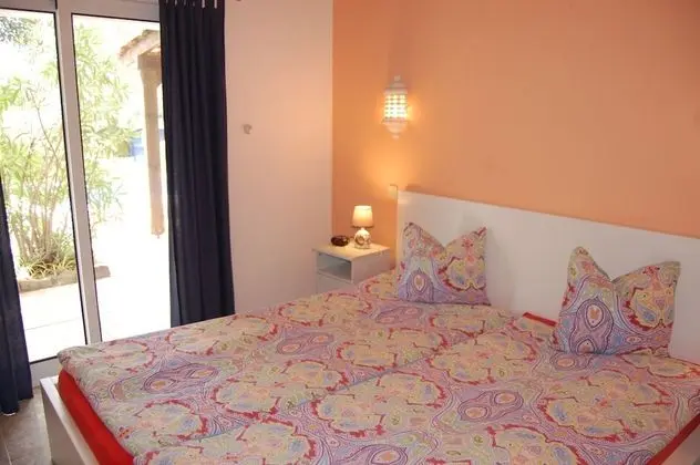 Ev, 3 Yatak Odası, Engellilere Uygun, Sigara İçilebilir