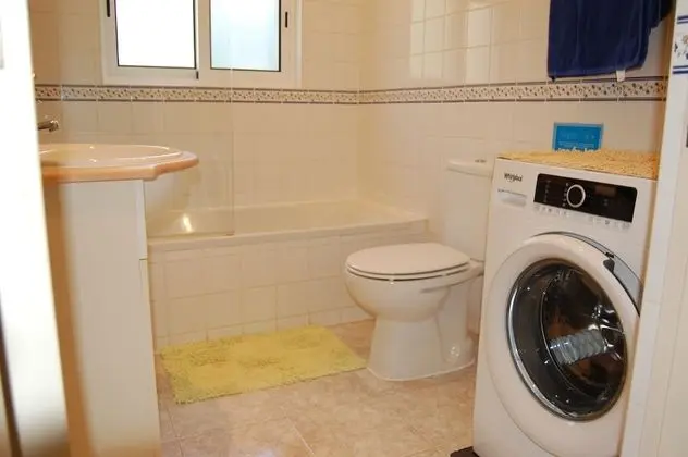 Ev, 3 Yatak Odası, Engellilere Uygun, Sigara İçilebilir