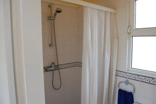 Ev, 3 Yatak Odası, Engellilere Uygun, Sigara İçilebilir