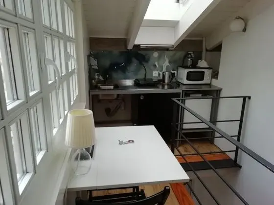 Stüdyo, Şehir Manzaralı (Torre)