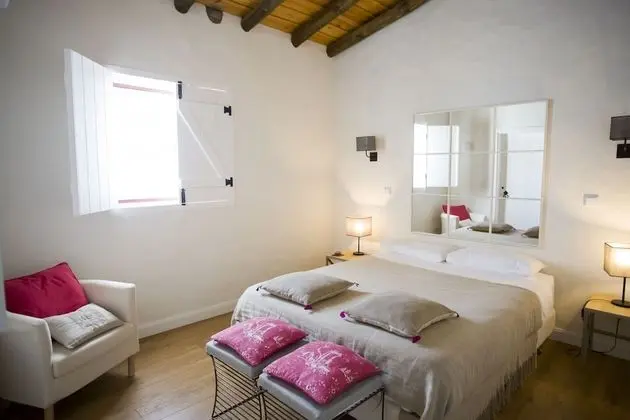 Tek Büyük veya İki Ayrı Yataklı Oda