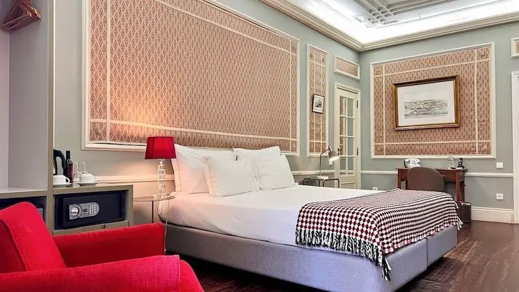 Deluxe Tek Büyük Yataklı Oda