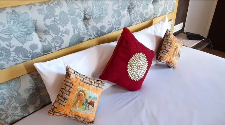Deluxe Tek Büyük Yataklı Oda, Engellilere Uygun, Dağ Manzaralı