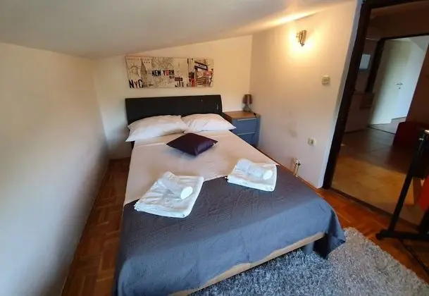 Family Ev, Birden Çok Yatak, Bahçeli (Casa Duje With Lovely Pool)