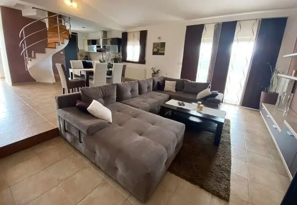 Family Ev, Birden Çok Yatak, Bahçeli (Casa Duje With Lovely Pool)