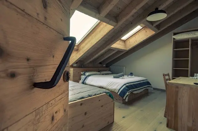 Traditional Tek Büyük veya İki Ayrı Yataklı Oda