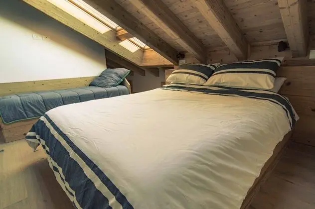 Traditional Tek Büyük veya İki Ayrı Yataklı Oda