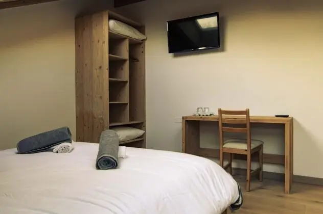 Traditional Tek Büyük veya İki Ayrı Yataklı Oda