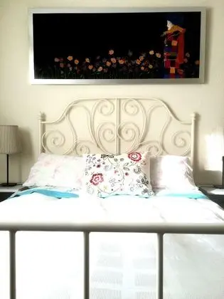 Tek Büyük Yataklı Oda, Ortak Banyo