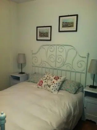 Tek Büyük Yataklı Oda, Ortak Banyo