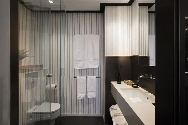 Luxury Oda
