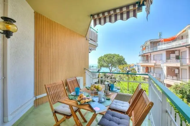 Standard Apart Daire, 1 Çift Kişilik Yatak ve Çekyat, 2 Banyolu (Casa Emma With Sea Glimpse)