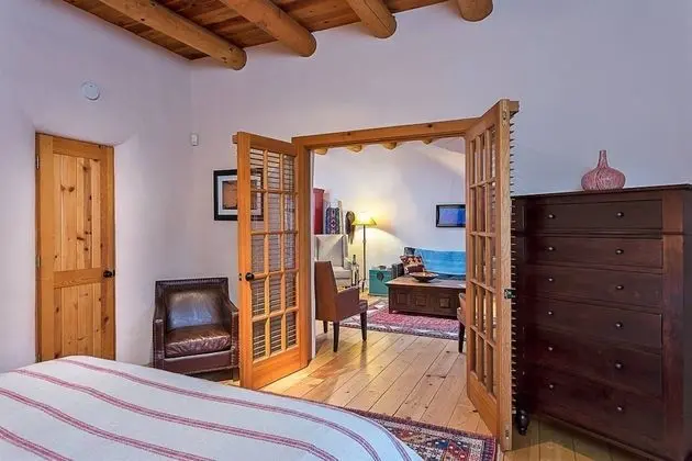 Ev (Casa Encantador - True Santa Fe Flavo)