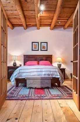 Ev (Casa Encantador - True Santa Fe Flavo)