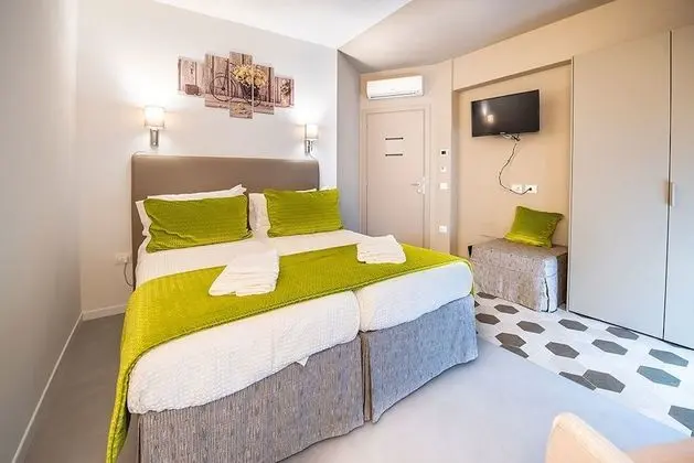 Deluxe Tek Büyük veya İki Ayrı Yataklı Oda, Özel Banyo