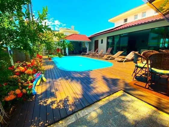 Casa Estrela Rubi - Jurere Internacional