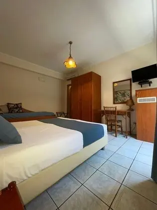 Tek Büyük Yataklı Oda