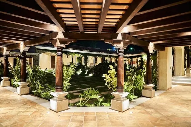 Luxury Süit, 1 Yatak Odası, Özel Banyo, Bahçeli