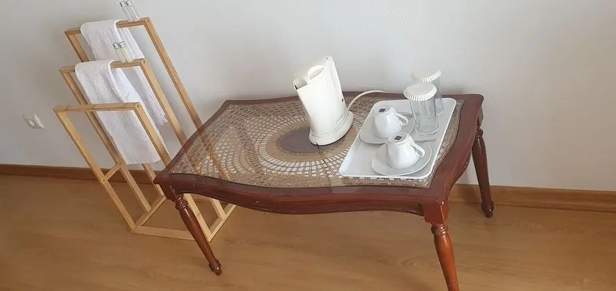 Basic Tek Büyük veya İki Ayrı Yataklı Oda