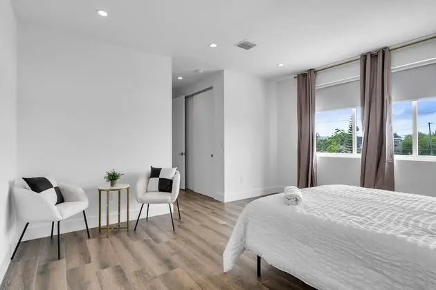 Luxury Sıra Ev, 3 Yatak Odası, Kişiye Özel Havuzlu, Havuz Manzaralı