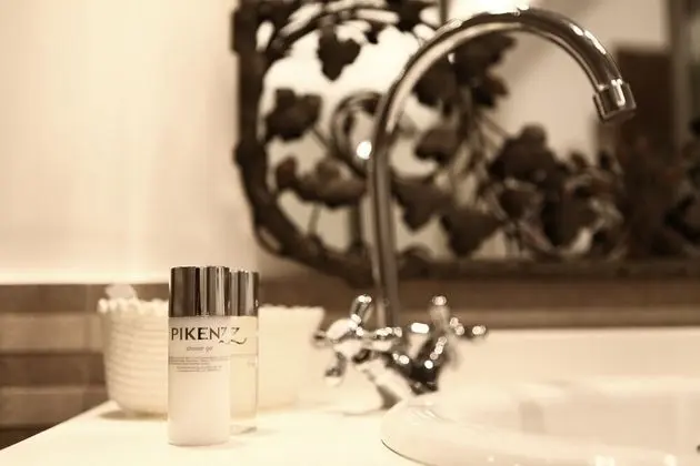 Üç Kişilik Oda, Birden Çok Yatak