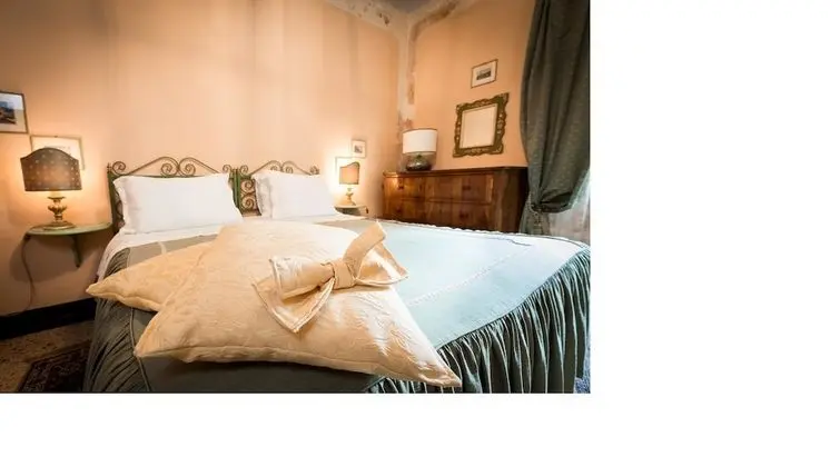 Comfort Tek Büyük Yataklı Oda (Veneziana)