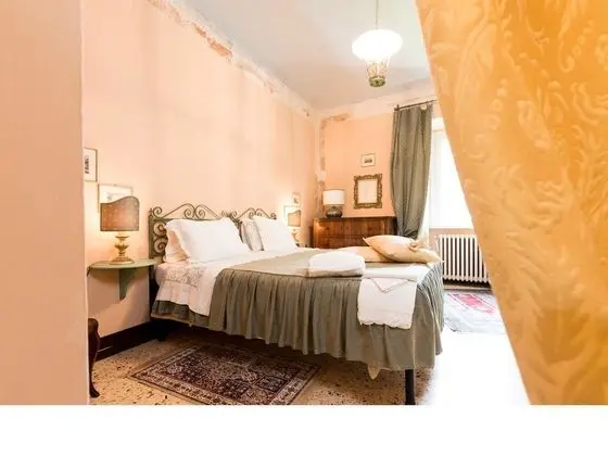 Comfort Tek Büyük Yataklı Oda (Veneziana)