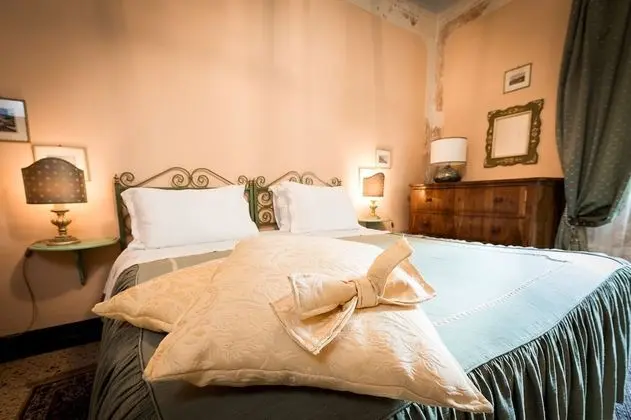 Comfort Tek Büyük Yataklı Oda (Veneziana)