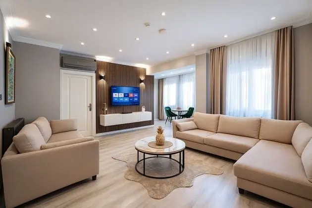 1+1 Deluxe Room