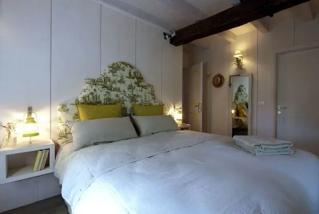 Tek Büyük Yataklı Oda (Gialla)