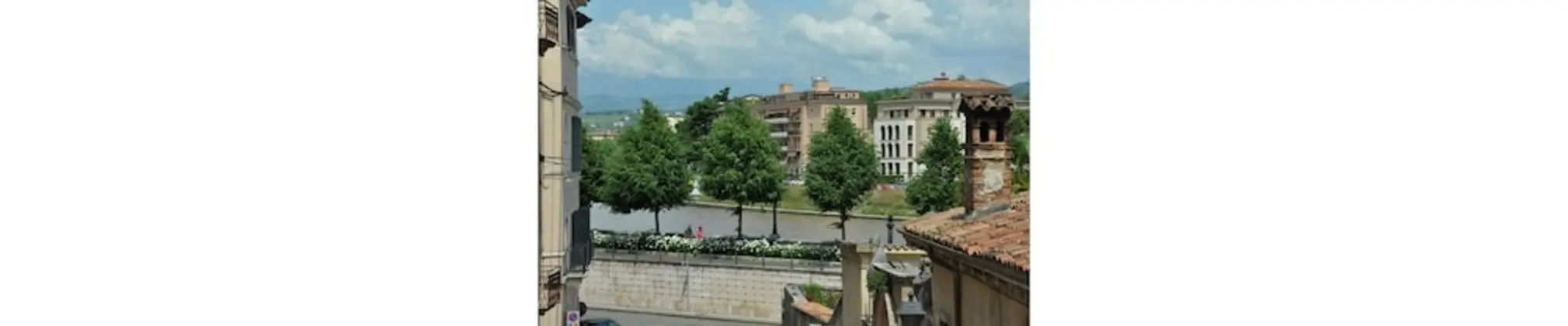 Süit, Sigara İçilmez, Nehir Manzaralı