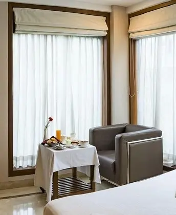 Deluxe Tek Büyük veya İki Ayrı Yataklı Oda
