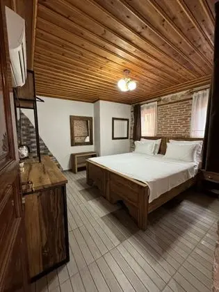 Ekonomik Standart Oda, Zemin Kat