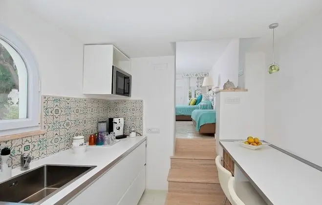 Stüdyo, Bahçe Manzaralı