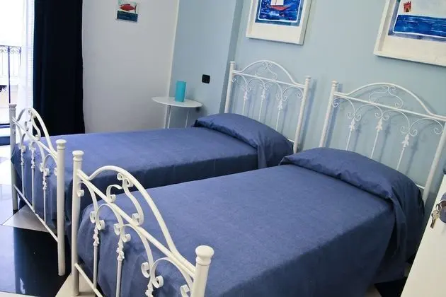 Classic İki Ayrı Yataklı Oda (with Private External Bathroom)