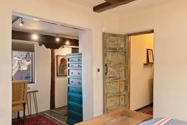 Ev (Casa Galeria - Luxury Rental with Hot)