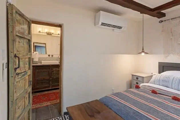Ev (Casa Galeria - Luxury Rental with Hot)
