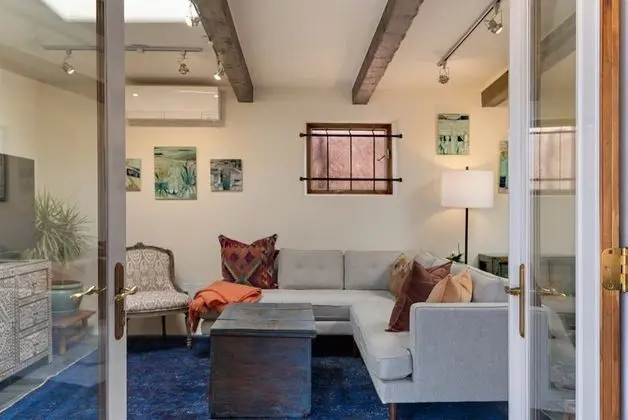 Ev (Casa Galeria - Luxury Rental with Hot)