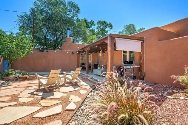 Ev (Casa Galeria - Luxury Rental with Hot)